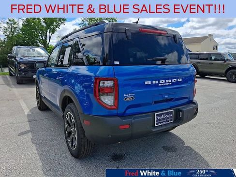 Used 2025 Ford Bronco Sport Outer Banks w/ Outer Banks Tech Package+ AWD/4WD image 8