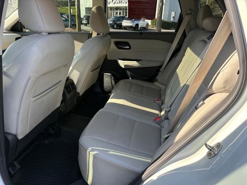 Certified 2022 Nissan Rogue SV w/ SV Premium Package image 21