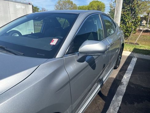 Used 2023 Toyota Camry SE image 10