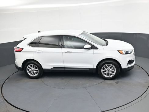 Used 2023 Ford Edge SEL image 29