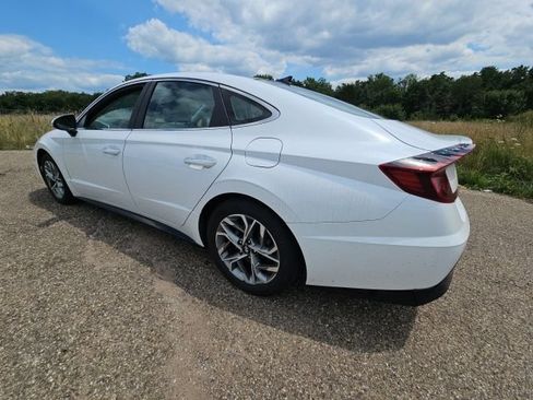 Used 2023 Hyundai Sonata SEL w/ Convenience Package FWD image 5
