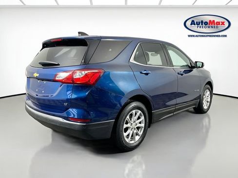 Used 2019 Chevrolet Equinox LT image 2