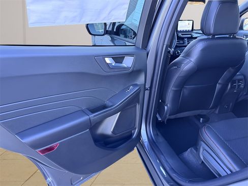 New 2026 Ford Escape ST-Line w/ Cold Weather Package image 30