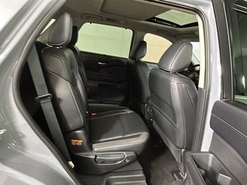 Used 2024 Nissan Pathfinder SL w/ SL Premium Package AWD/4WD image 29