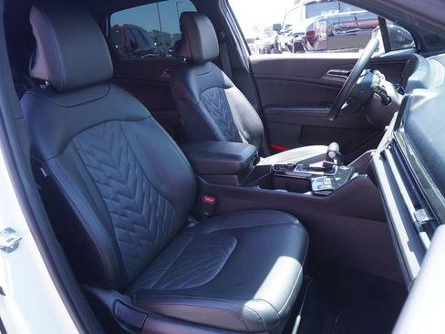 Used 2023 Kia Sportage X-Pro AWD/4WD image 12