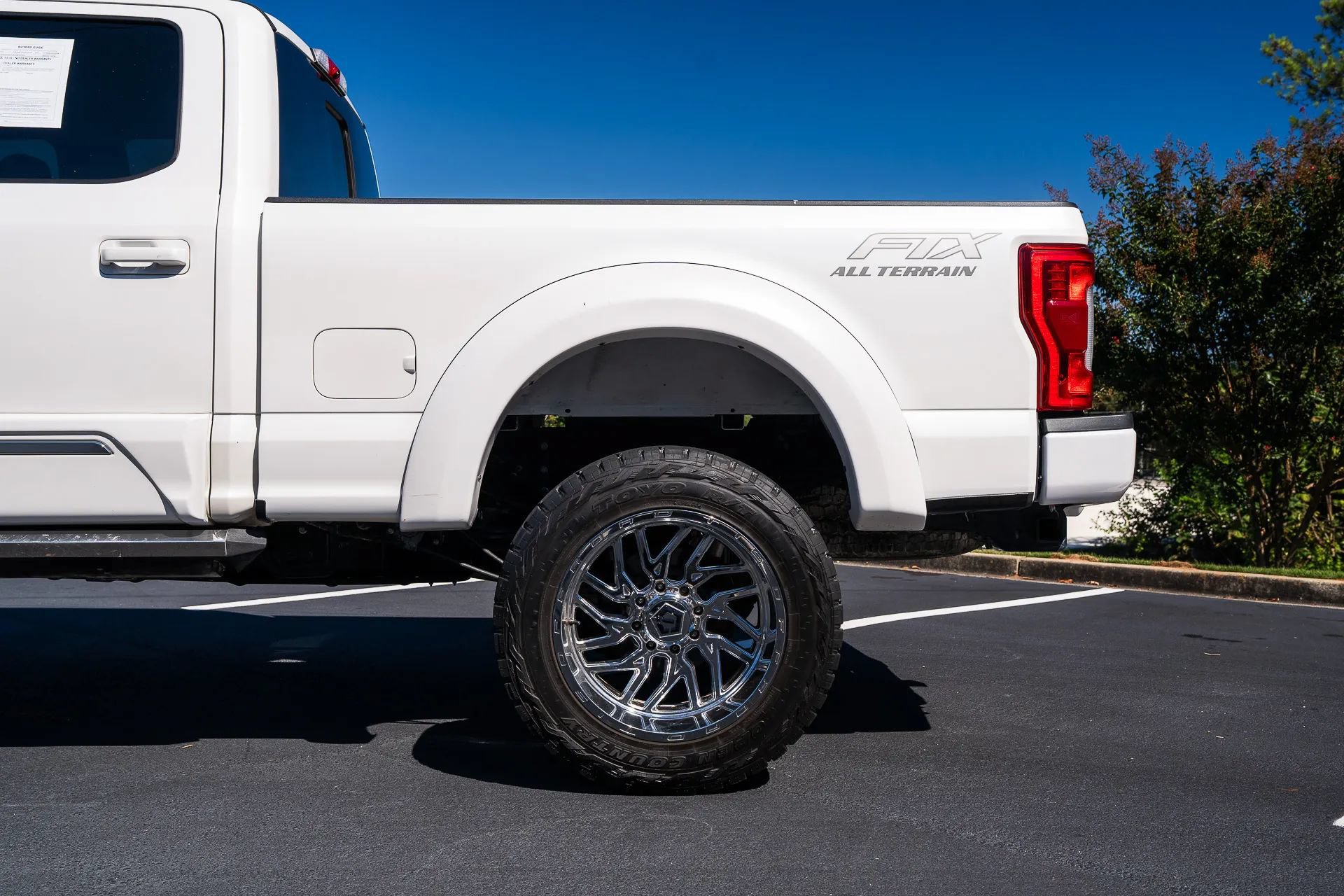 Used 2019 Ford F250 Lariat w/ Lariat Ultimate Package AWD/4WD image 6