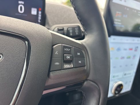 Used 2022 Ford Mustang Mach-E Premium image 30