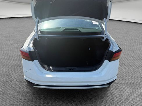 Used 2025 Nissan Altima 2.5 SV FWD image 23