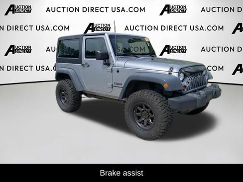 Used 2013 Jeep Wrangler Sport AWD/4WD image 5
