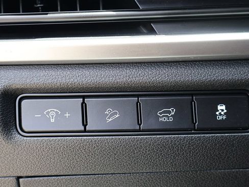 Used 2025 Kia Telluride S FWD image 21
