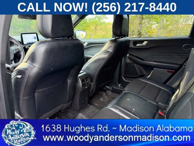 Used 2025 Ford Escape ST-Line FWD image 10