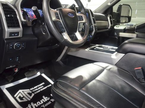 Used 2020 Ford F250 Lariat image 16