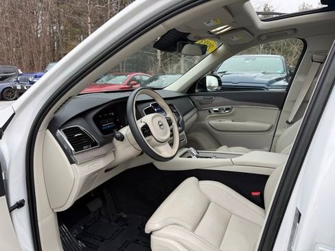 Certified 2023 Volvo XC90 T8 Ultimate w/ Protection Package Premier image 17
