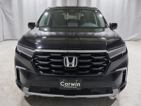 Used 2025 Honda Pilot EX-L image 7