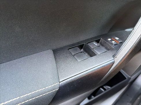 Used 2015 Toyota Corolla LE FWD image 14