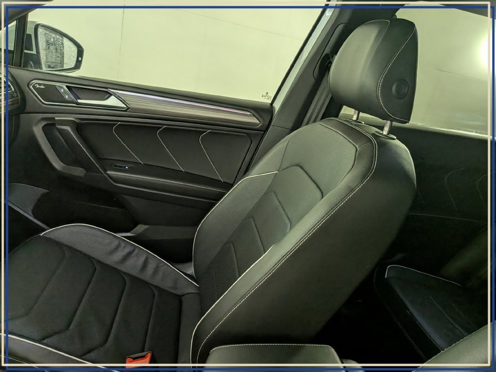 Used 2024 Volkswagen Tiguan SEL R-Line AWD/4WD image 28
