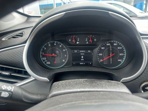 Used 2021 Chevrolet Malibu RS FWD image 8