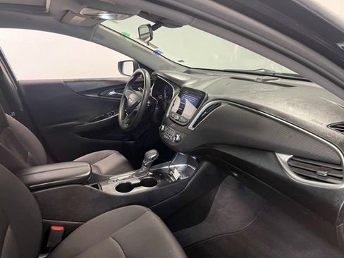 Used 2023 Chevrolet Malibu LT image 11