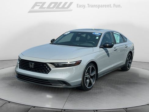 Used 2024 Honda Accord Sport image 4