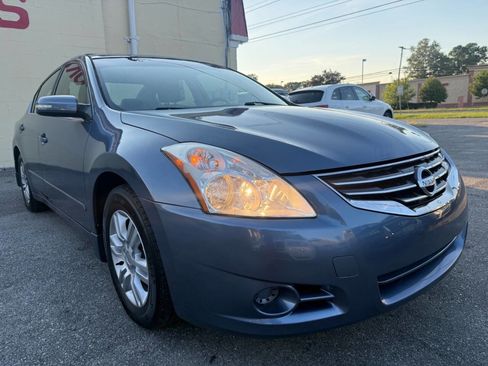 Used 2010 Nissan Altima 2.5 S w/ Convenience Plus Pkg image 3