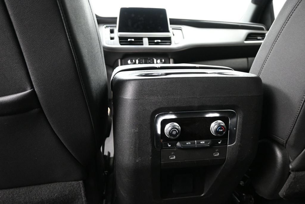 Used 2023 GMC Yukon XL AT4 AWD/4WD image 22