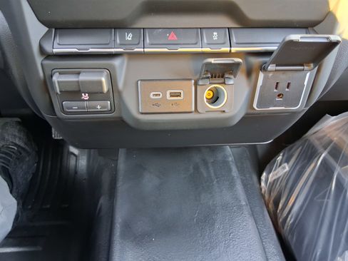 New 2025 GMC Sierra 3500 Pro w/ Convenience Package image 23