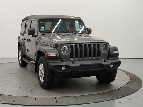 Used 2021 Jeep Wrangler Unlimited Sport AWD/4WD image 3