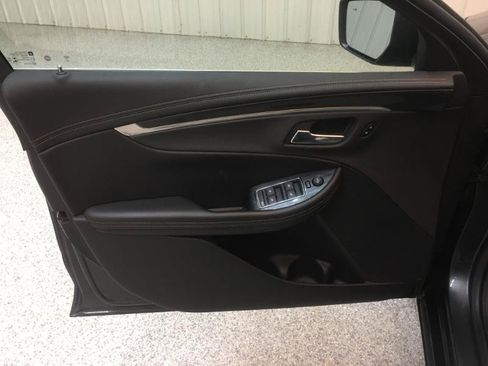 Used 2019 Chevrolet Impala LT w/ LT Leather Package FWD image 11