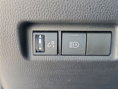 Used 2025 Toyota RAV4 LE image 29