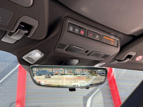 Used 2023 Chevrolet Corvette Stingray Preferred Conv w/ 2LT image 31