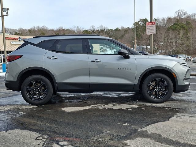 Used 2024 Chevrolet Blazer LT w/ Convenience Package FWD image 7