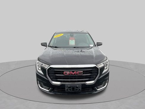Used 2024 GMC Terrain SLE AWD/4WD image 9