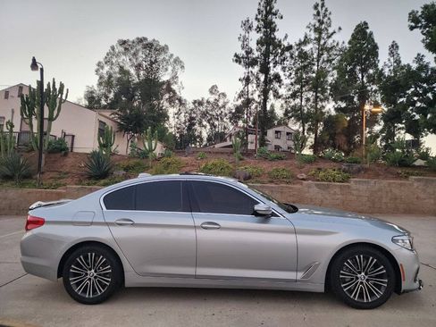 Used 2018 BMW 530i RWD image 5
