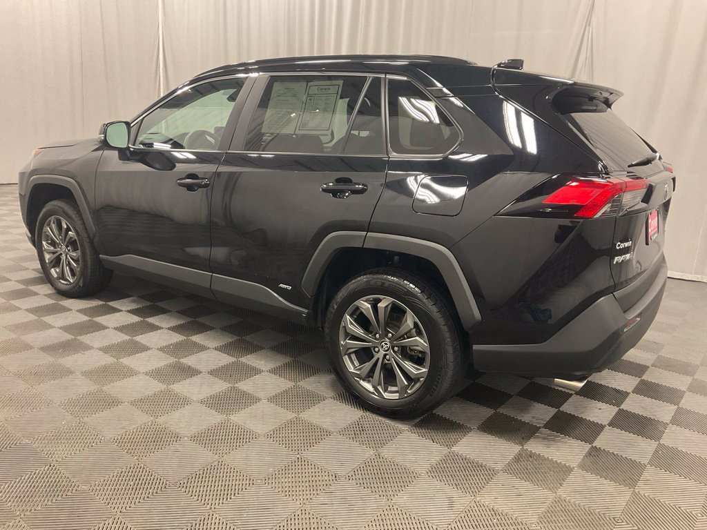 Used 2024 Toyota RAV4 XLE Premium w/ Weather Package AWD/4WD image 4