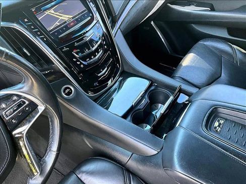 Used 2016 Cadillac Escalade Platinum AWD/4WD image 13