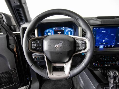 Used 2026 Ford Bronco Outer Banks AWD/4WD image 17