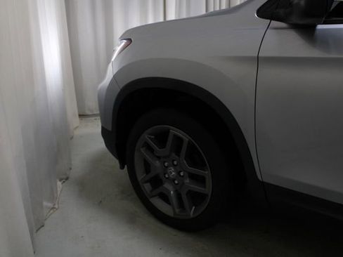 Used 2023 Honda Passport EX-L image 31