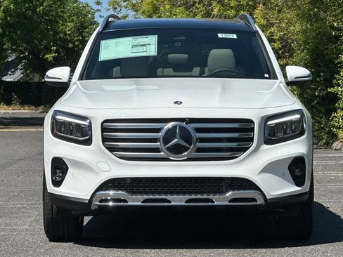 New 2026 Mercedes-Benz GLB 250 image 8