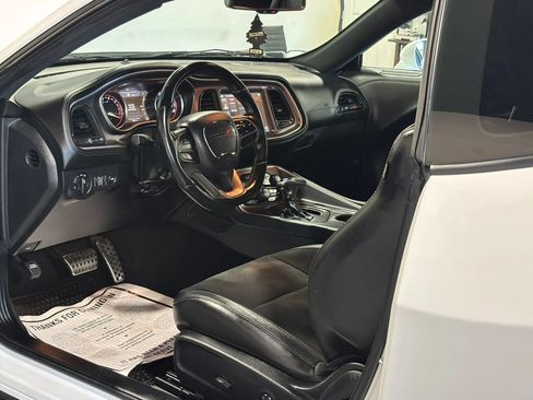 Used 2021 Dodge Challenger R/T Scat Pack RWD image 13