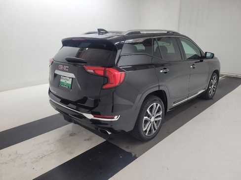 Used 2020 GMC Terrain Denali w/ Denali Premium Package image 9