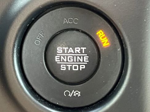 Used 2022 Jeep Wrangler Unlimited Sport AWD/4WD image 29