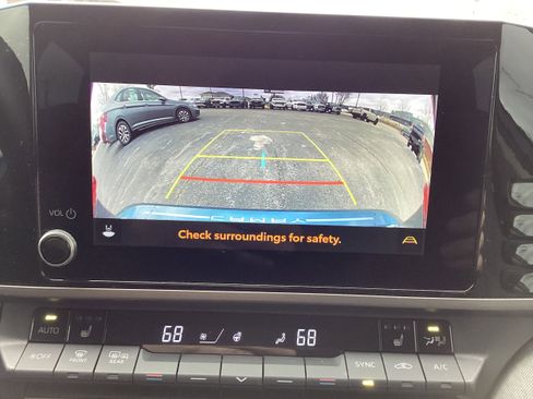 Used 2025 Toyota Camry LE image 20