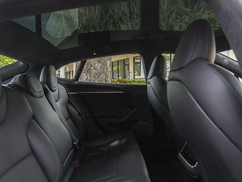 Used 2022 Tesla Model S AWD/4WD image 24