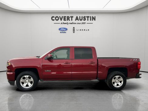 Used 2018 Chevrolet Silverado 1500 LT w/ Texas Edition image 2