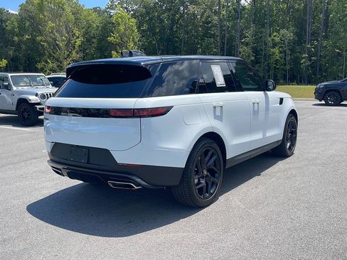 Used 2024 Land Rover Range Rover Sport SE AWD/4WD image 7
