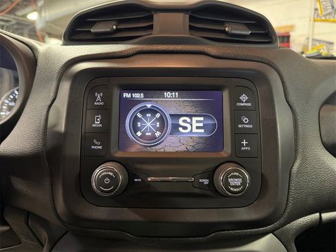 Used 2018 Jeep Renegade Sport w/ Power & Air Group image 19
