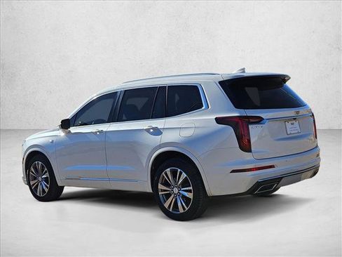 Used 2021 Cadillac XT6 Premium Luxury image 8