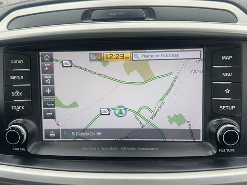 Used 2019 Kia Sorento EX w/ EX Touring Package image 16