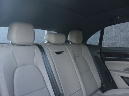 Certified 2025 Porsche Macan 4S Electric image 31