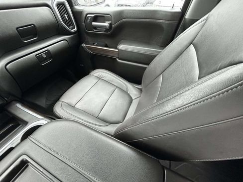 Used 2019 Chevrolet Silverado 1500 LT Trail Boss AWD/4WD image 14